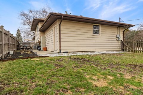Tiny photo for 1N264 Darling Street, Carol Stream, IL 60188 (MLS # 12600969)