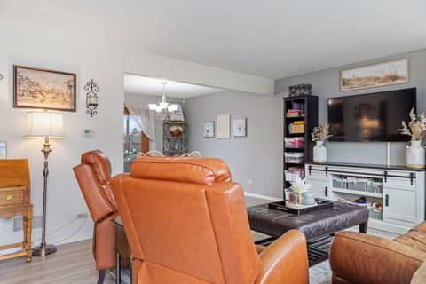 Tiny photo for 1N264 Darling Street, Carol Stream, IL 60188 (MLS # 12600969)