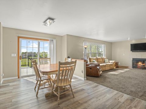 Tiny photo for 7238 Price Drive, Machesney Park, IL 61115 (MLS # 12621159)