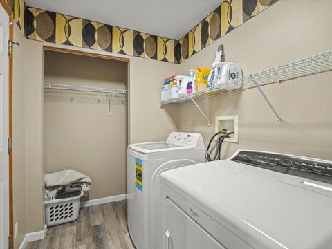 Tiny photo for 7238 Price Drive, Machesney Park, IL 61115 (MLS # 12621159)