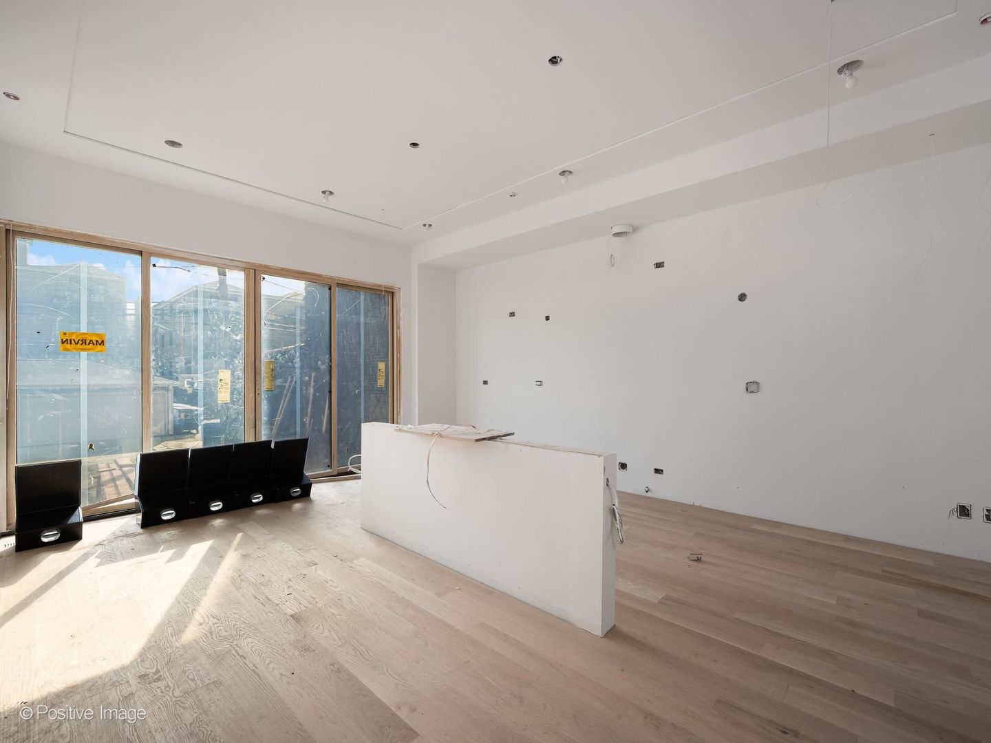 3923 N Janssen Avenue 1E