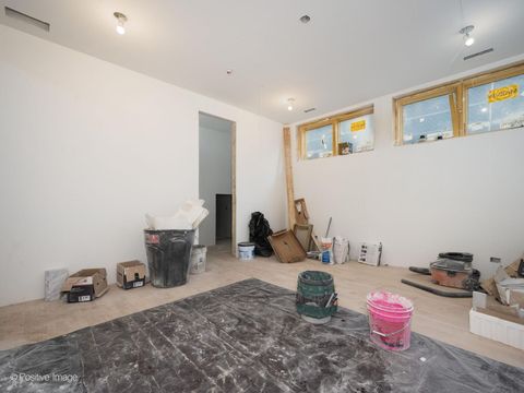 Tiny photo for 3923 N Janssen Avenue #1E, Chicago, IL 60613 (MLS # 12619971)