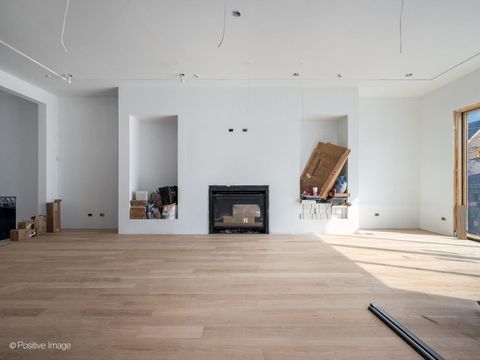 Tiny photo for 3923 N Janssen Avenue #1E, Chicago, IL 60613 (MLS # 12619971)