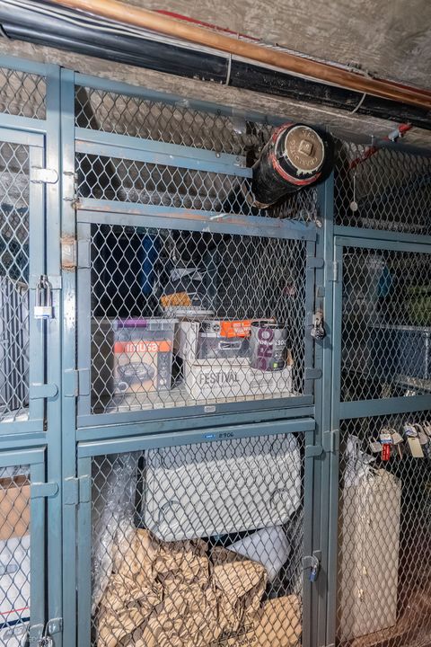 Tiny photo for 70 W Burton Place #2905F, Chicago, IL 60610 (MLS # 12560114)