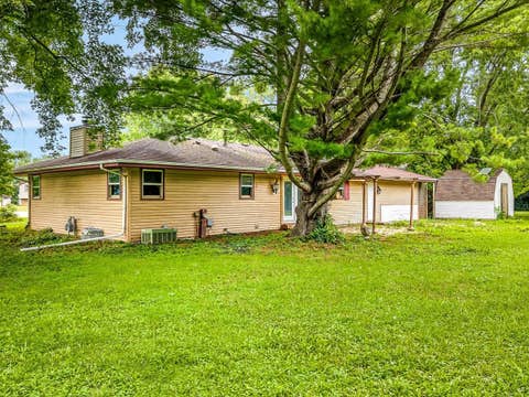 Tiny photo for 3919 Falling Leaf Drive, Rockford, IL 61109 (MLS # 12738216)