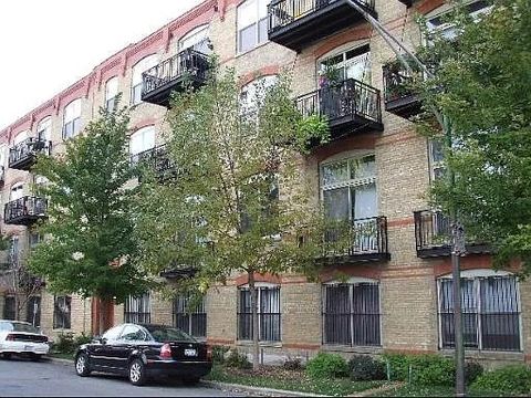 1740 N MAPLEWOOD Avenue 116 Chicago IL 60647