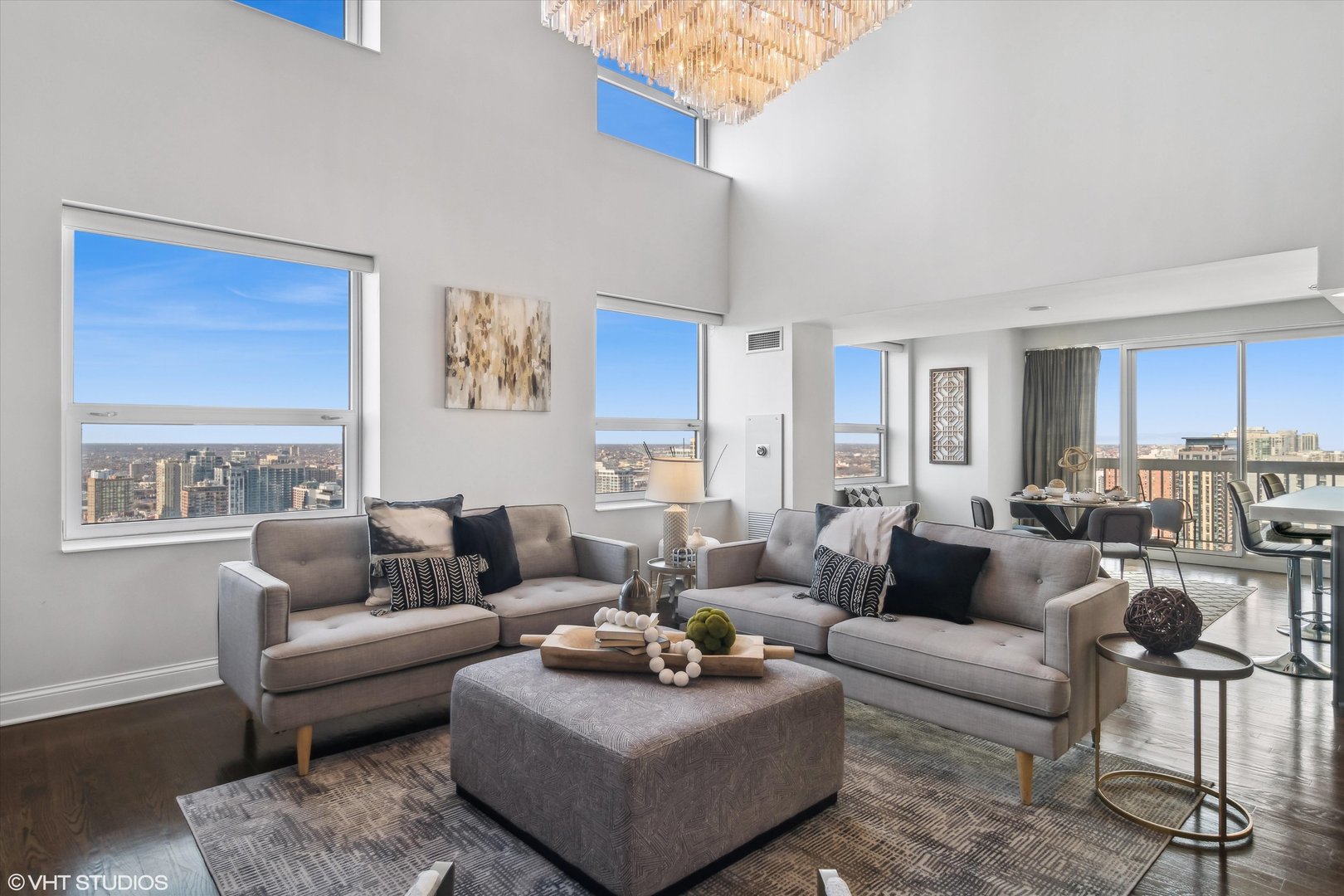 545 N DEARBORN Street 3601