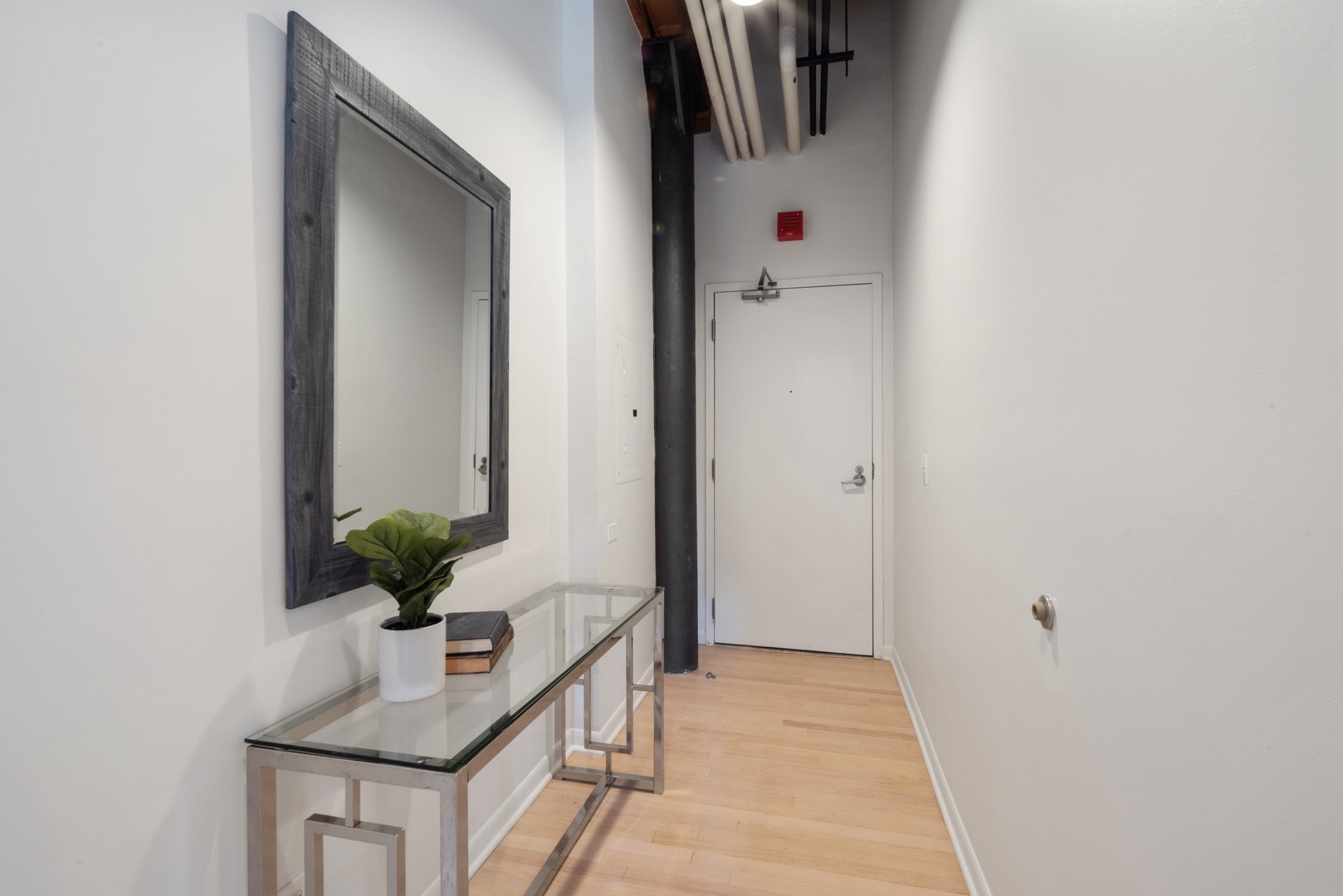 701 W Jackson Boulevard 108