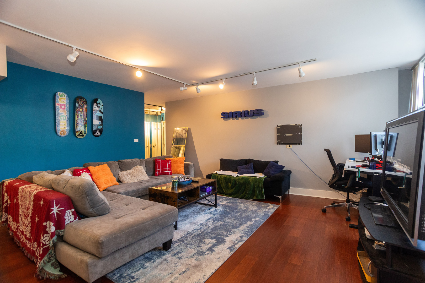 4250 N Marine Drive 2627