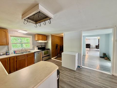 Tiny photo for 7 Lost Ranch Road, Murphysboro, IL 62966 (MLS # 12635662)
