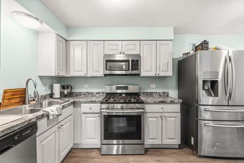 Tiny photo for 10304 Ridgeland Avenue #207, Chicago Ridge, IL 60415 (MLS # 12704967)