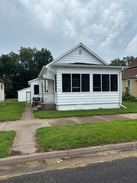 Photo of 431 2nd Avenue N, Clinton, IA 52732 (MLS # 12710508)
