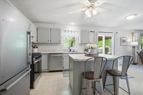 Tiny photo for 1313 Courtland Avenue, Normal, IL 61761 (MLS # 12621708)