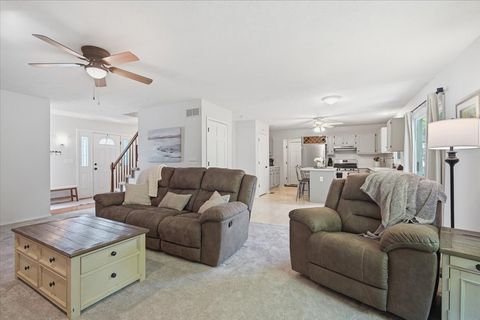 Tiny photo for 1313 Courtland Avenue, Normal, IL 61761 (MLS # 12621708)