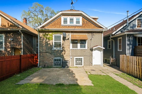 Tiny photo for 1532 Lombard Avenue, Berwyn, IL 60402 (MLS # 12766627)