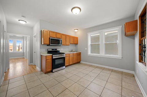 Tiny photo for 1532 Lombard Avenue, Berwyn, IL 60402 (MLS # 12766627)