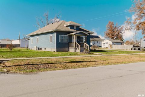 Tiny photo for 1012 N LOGAN Street, Marion, IL 62959 (MLS # QC4269711)