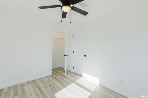 Tiny photo for 1012 N LOGAN Street, Marion, IL 62959 (MLS # QC4269711)