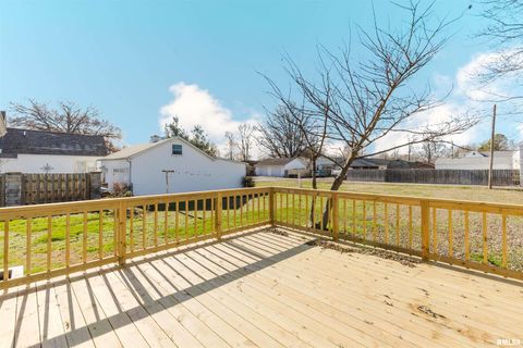 Tiny photo for 1012 N LOGAN Street, Marion, IL 62959 (MLS # QC4269711)