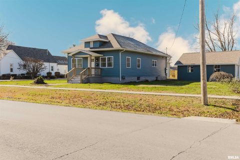 Tiny photo for 1012 N LOGAN Street, Marion, IL 62959 (MLS # QC4269711)