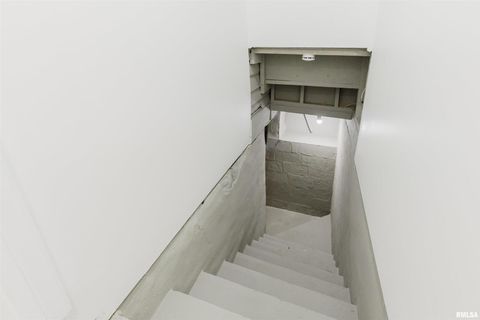 Tiny photo for 1012 N LOGAN Street, Marion, IL 62959 (MLS # QC4269711)