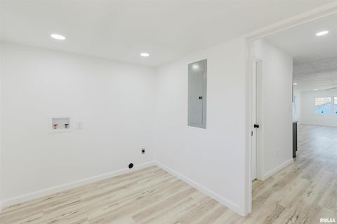 Tiny photo for 1012 N LOGAN Street, Marion, IL 62959 (MLS # QC4269711)