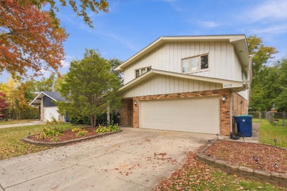 4218 Pinewood Lane Matteson IL 60443