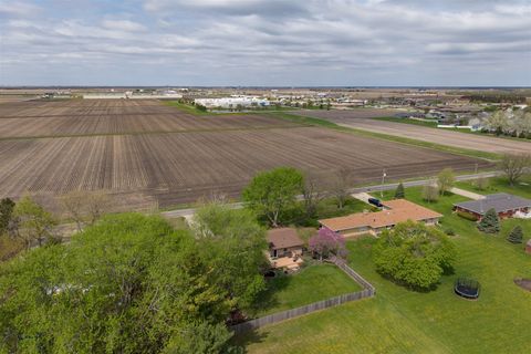 Tiny photo for 1102 Countryside Lane, Pontiac, IL 61764 (MLS # 12591651)