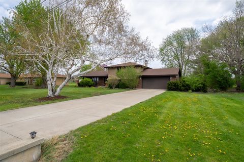 Tiny photo for 1102 Countryside Lane, Pontiac, IL 61764 (MLS # 12591651)