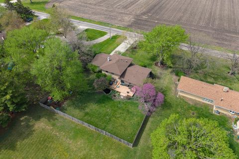 Tiny photo for 1102 Countryside Lane, Pontiac, IL 61764 (MLS # 12591651)