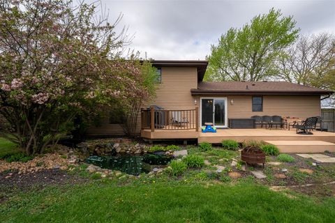 Tiny photo for 1102 Countryside Lane, Pontiac, IL 61764 (MLS # 12591651)