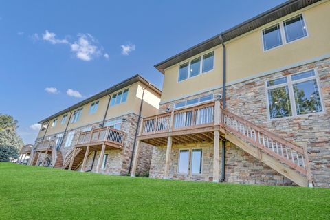 Tiny photo for 70 Prairie Court, Wheeling, IL 60090 (MLS # 12613576)