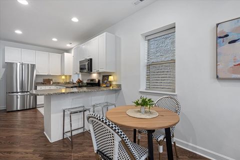 Tiny photo for 2729 N Wayne Avenue #A, Chicago, IL 60614 (MLS # 12508087)