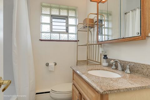 Tiny photo for 125 N Oak Leaf Drive, Addison, IL 60101 (MLS # 12454418)