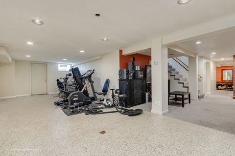 Tiny photo for 125 N Oak Leaf Drive, Addison, IL 60101 (MLS # 12454418)