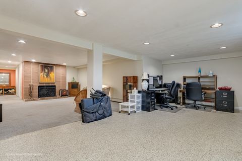 Tiny photo for 125 N Oak Leaf Drive, Addison, IL 60101 (MLS # 12454418)