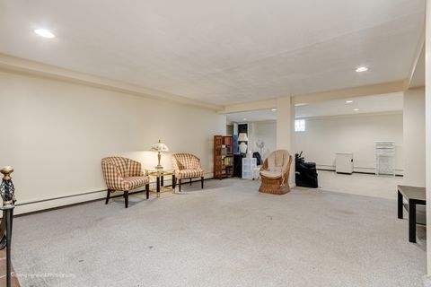 Tiny photo for 125 N Oak Leaf Drive, Addison, IL 60101 (MLS # 12454418)