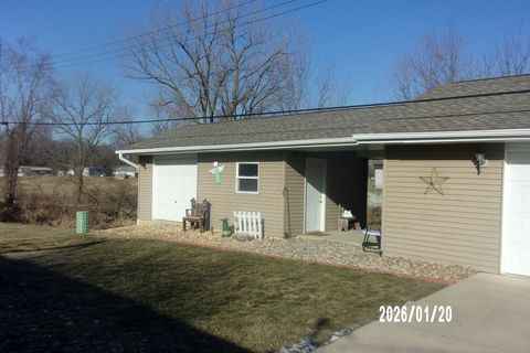 Tiny photo for 120 W Herron Court, Watseka, IL 60970 (MLS # 12551986)