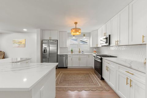 Tiny photo for 1100 Brentwood Lane, Wheaton, IL 60189 (MLS # 12509953)