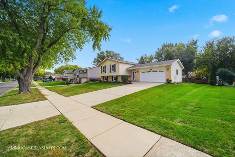 Tiny photo for 1100 Brentwood Lane, Wheaton, IL 60189 (MLS # 12509953)
