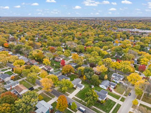 Tiny photo for 1100 Brentwood Lane, Wheaton, IL 60189 (MLS # 12509953)