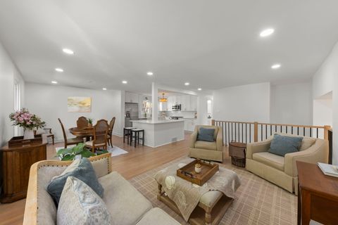 Tiny photo for 1100 Brentwood Lane, Wheaton, IL 60189 (MLS # 12509953)