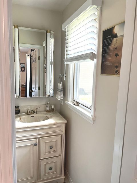 Tiny photo for Third Lake, IL 60030 (MLS # 12700852)