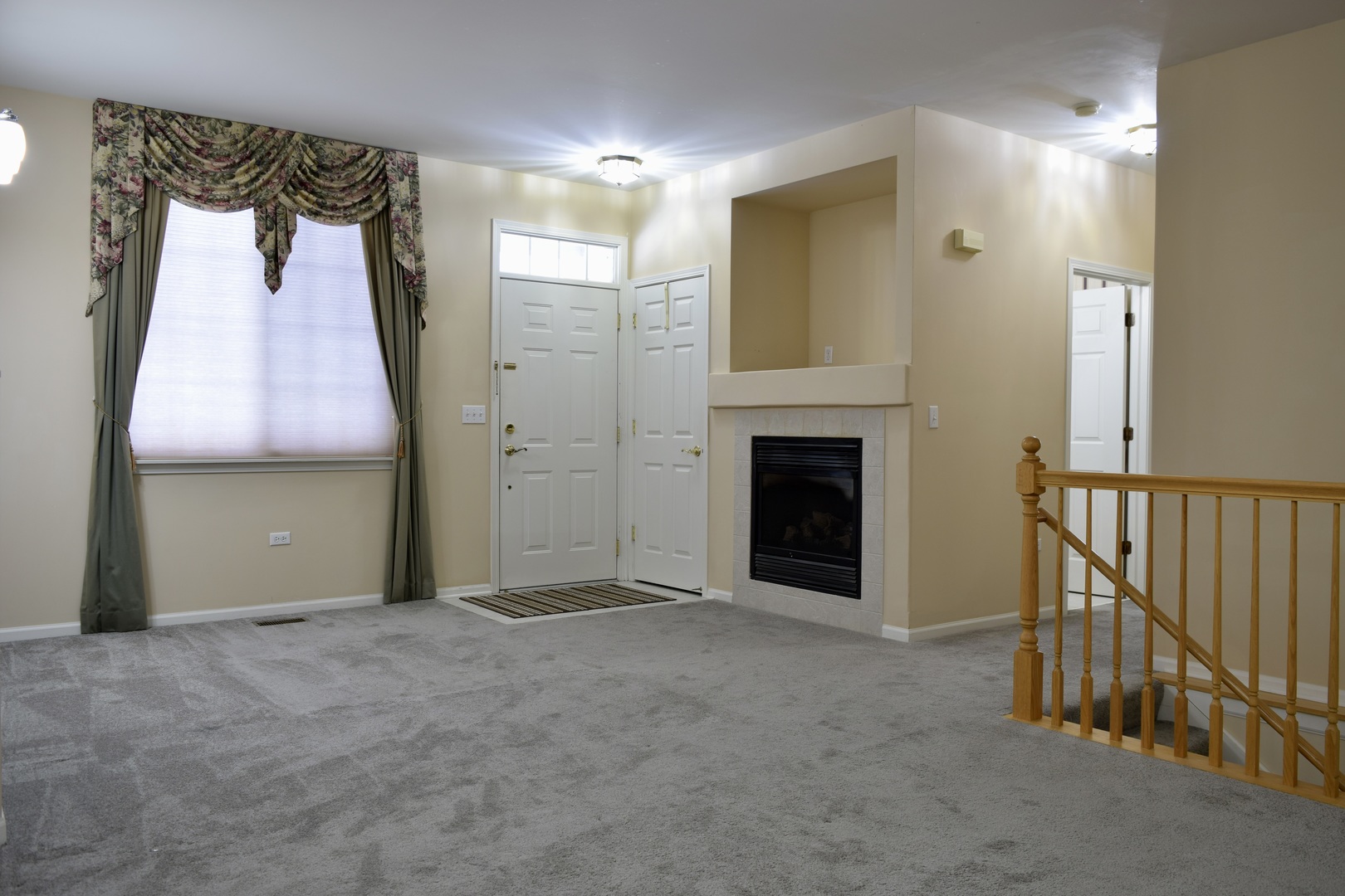 1126 N Oakwood Drive 1126