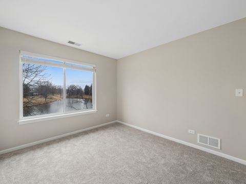 Tiny photo for 3039 Autumn Lake Drive #3039, Aurora, IL 60504 (MLS # 12586774)