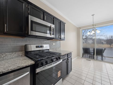 Tiny photo for 3039 Autumn Lake Drive #3039, Aurora, IL 60504 (MLS # 12586774)