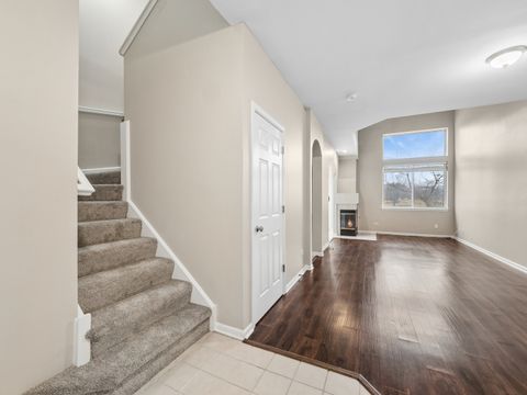 Tiny photo for 3039 Autumn Lake Drive #3039, Aurora, IL 60504 (MLS # 12586774)