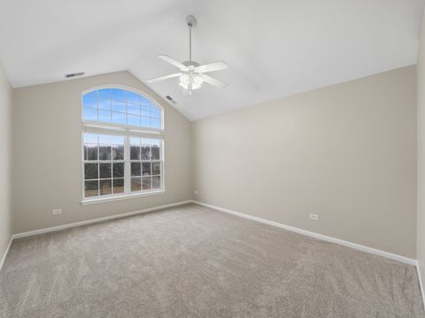 Tiny photo for 3039 Autumn Lake Drive #3039, Aurora, IL 60504 (MLS # 12586774)