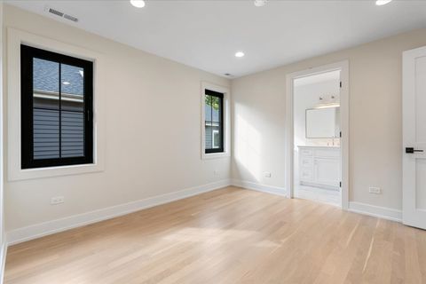 Tiny photo for 104 S Monroe Street, Hinsdale, IL 60521 (MLS # 12503981)