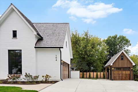 Tiny photo for 104 S Monroe Street, Hinsdale, IL 60521 (MLS # 12503981)